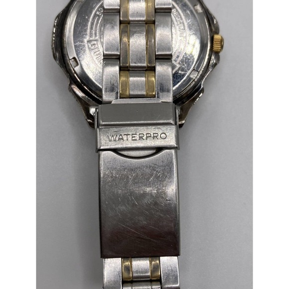Vintage Guess Waterpro 97’ Moonphase Date Day Dial St.Steel Men’s Watch New Batt - Picture 9 of 12